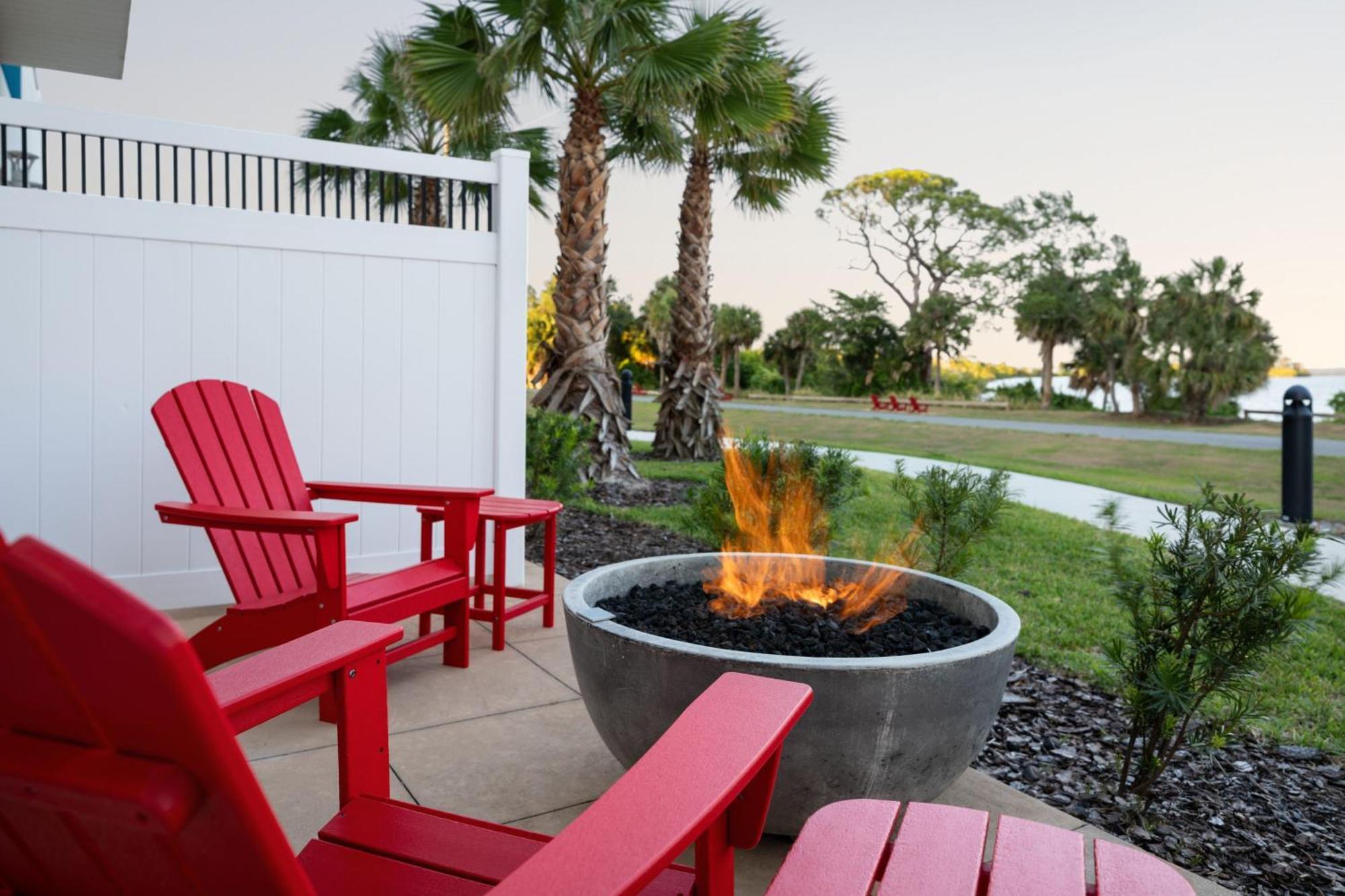 Courtyard By Marriott Titusville Kennedy Space Center Экстерьер фото